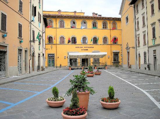 piazza-scalelle-di-marradi